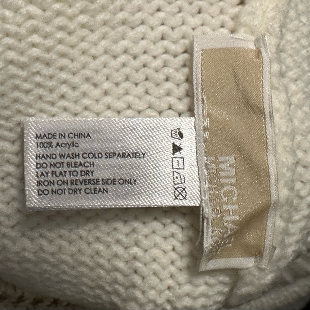Michael Kors White Knit Beret with Gold Accents - Picture 7 of 7